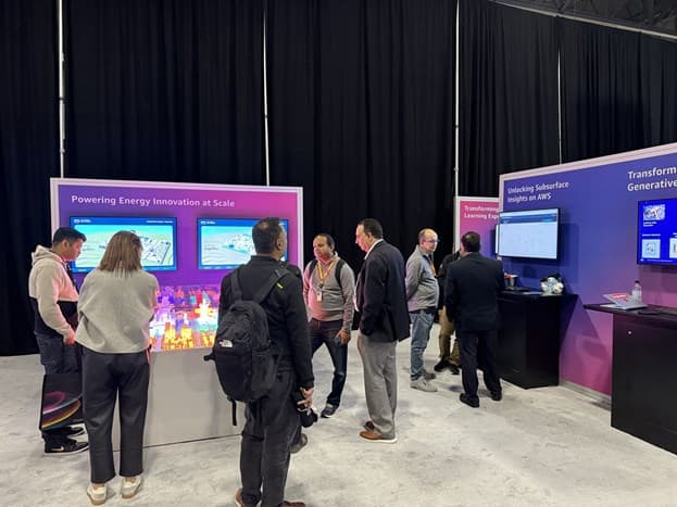 People at AWS re:Invent 2024